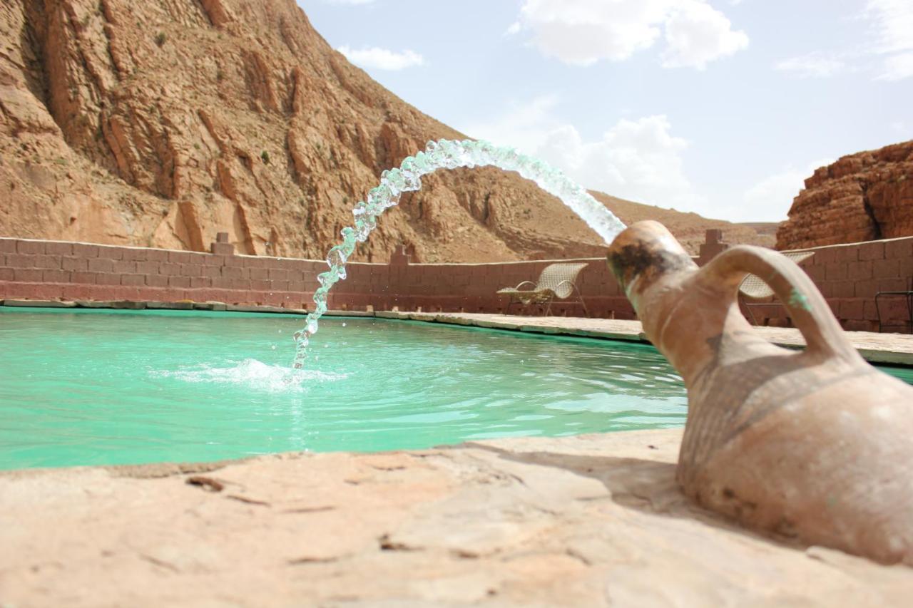Kasbah Lucas Hostel Akhendachou n'Ait Ouffi ภายนอก รูปภาพ