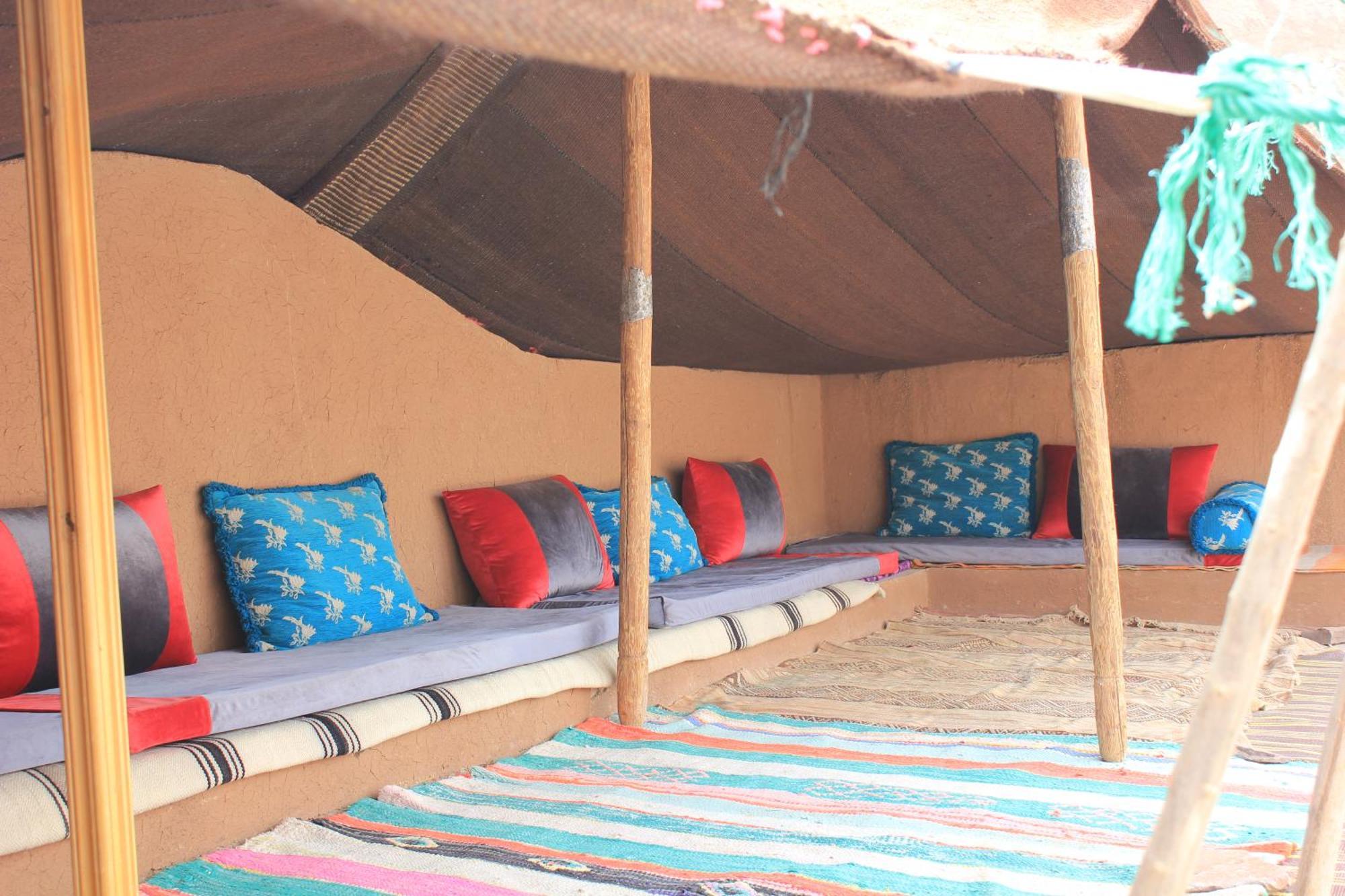 Kasbah Lucas Hostel Akhendachou n'Ait Ouffi ภายนอก รูปภาพ